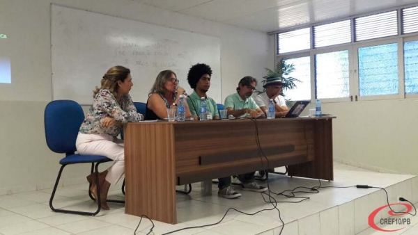 CREF10 participa de debate a respeito de Licenciatura e Bacharelado